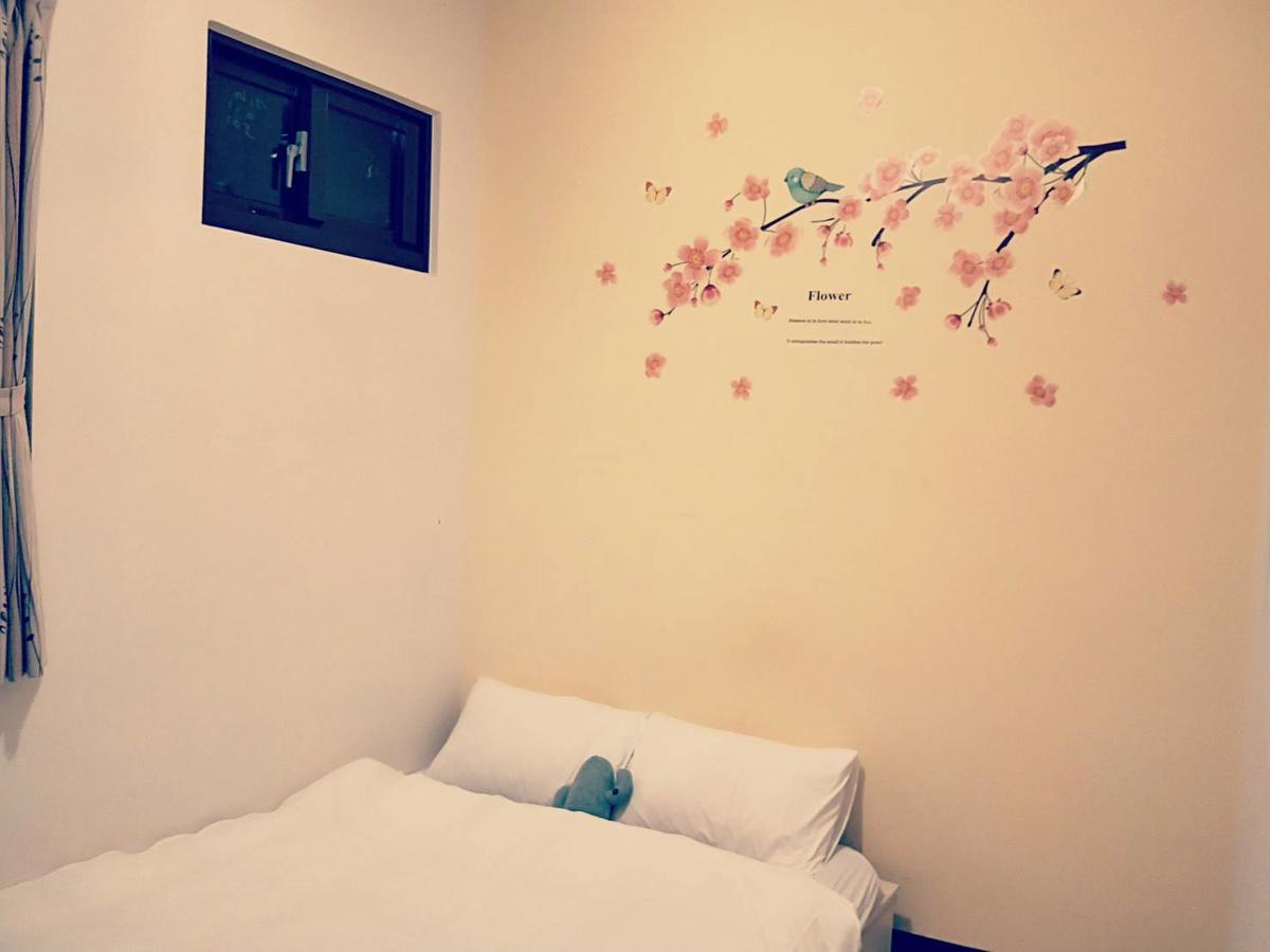 Feng Chia House Hostel Taichung Exterior photo
