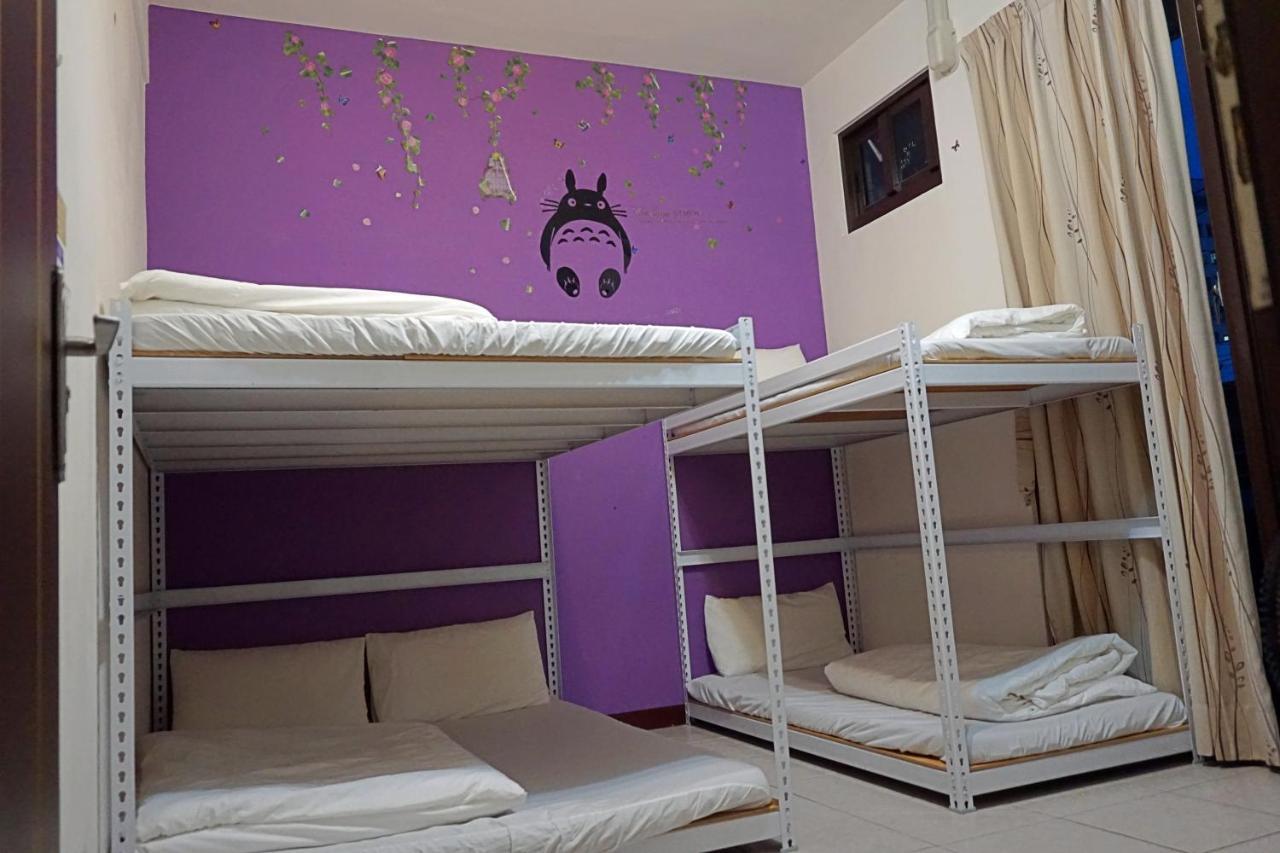 Feng Chia House Hostel Taichung Exterior photo
